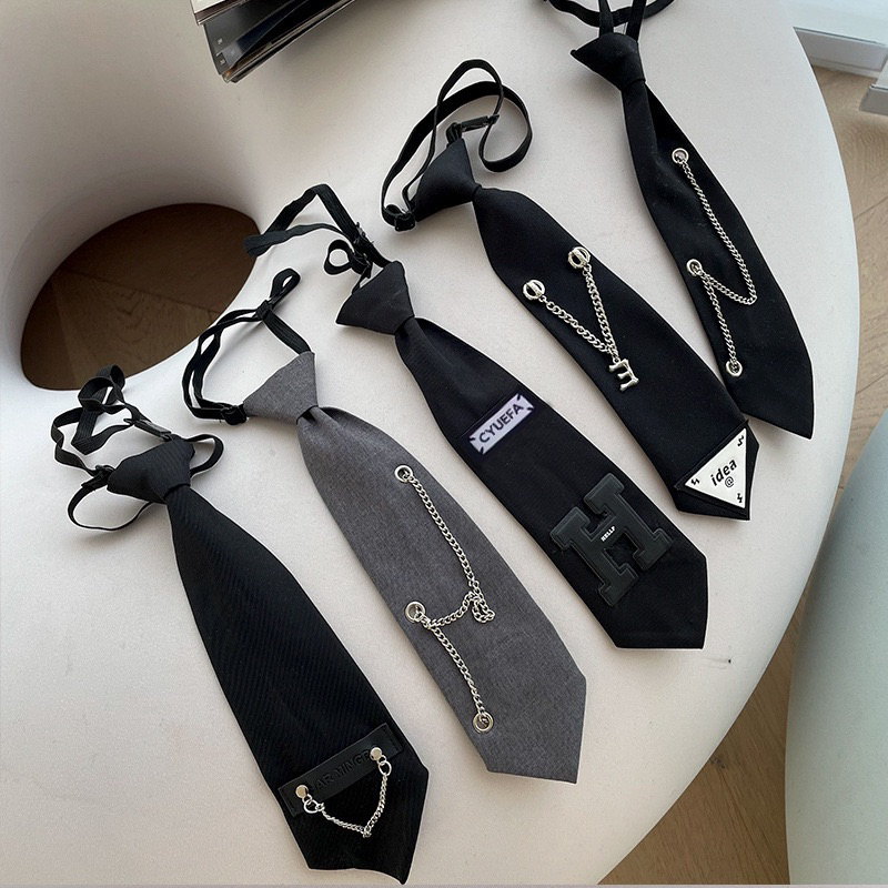 Cà vạt cho bé trai phối đồ cực chất 🖤