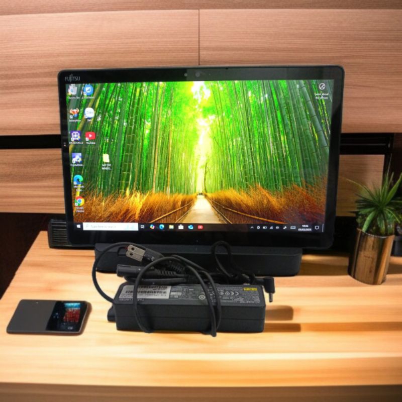 Bán máy tính bảng Fujitsu arrows tap Q738/Q739.CPU i5 gen7/8.ram 4G.ssd 128G