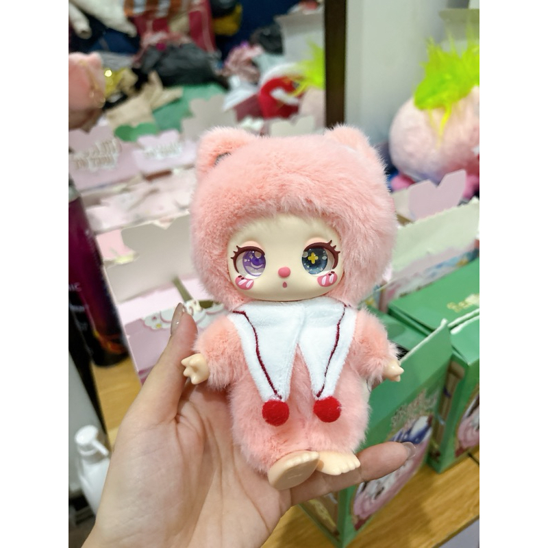 baby three liila cat v3