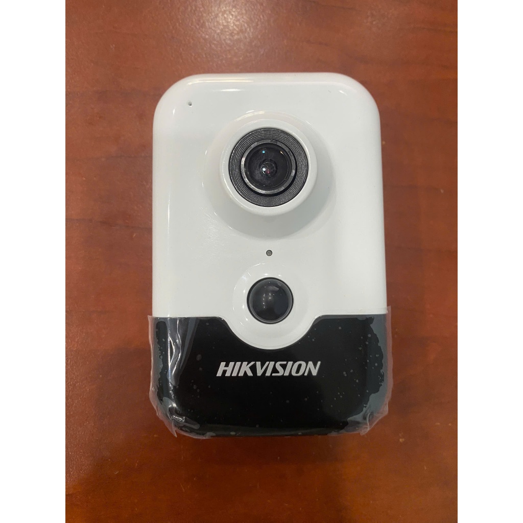Camera IP Cube hồng ngoại 2MP Hikvision