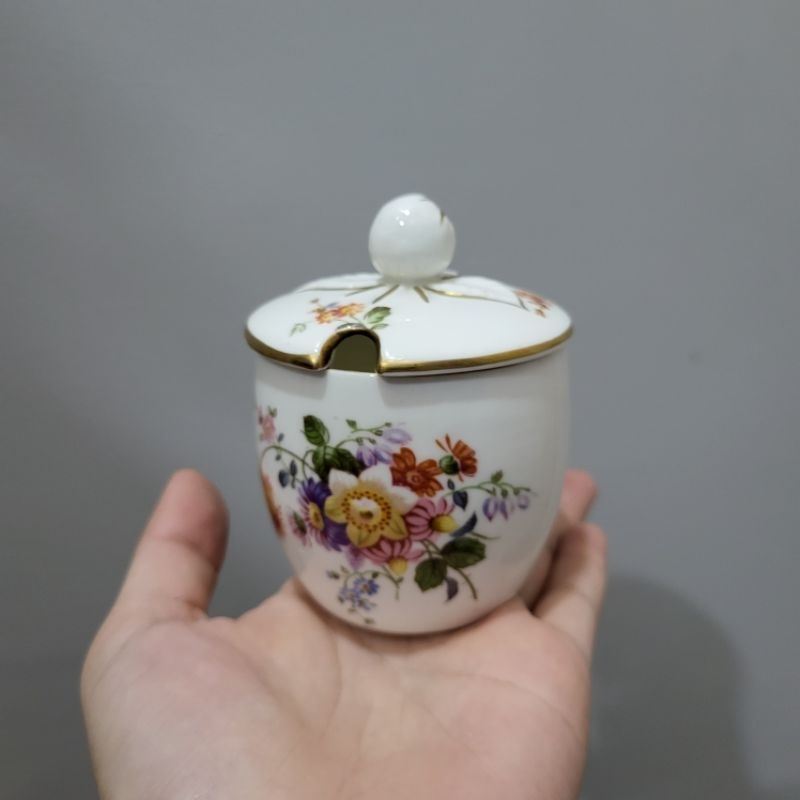 Hủ Royal Crown Derby