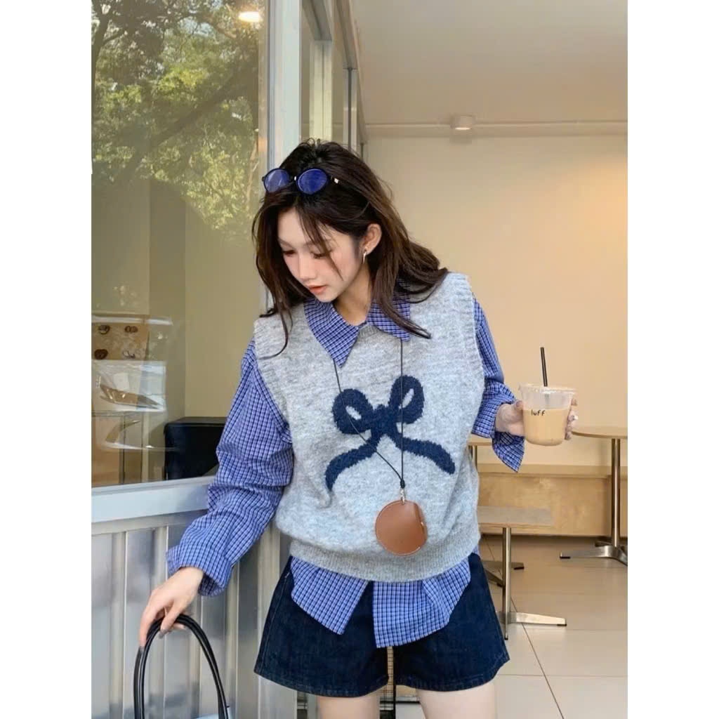 Áo sơ mi nữ FORM TO CHẤT KATE THÔ kẻ caro xanh đậm nhỏ | BigBuy360 - bigbuy360.vn