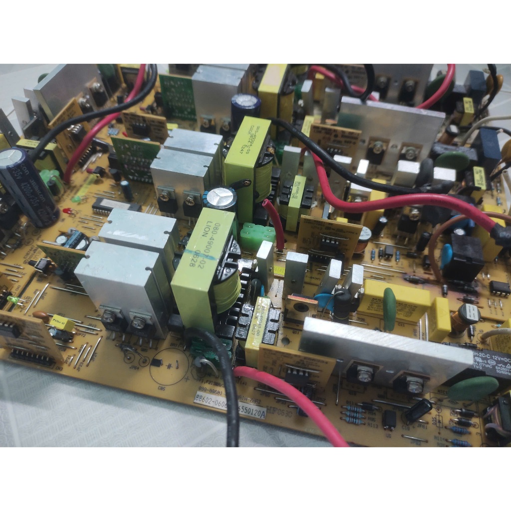 Mạch bộ lưu điện UPS Santak Offline TG1000