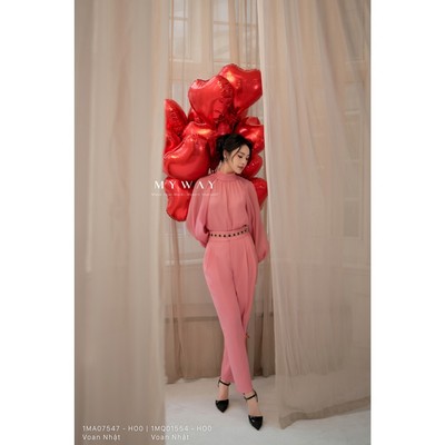 Set Áo Kiểu Và Quần Công Sở Nữ MY WAY Cổ Lọ Tay Bồng Sang Trọng 1MA07547 - 1MQ01554 - HO0