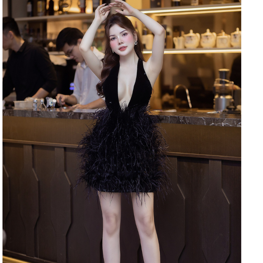 Đầm khoét ngực siêu gợi cảm nhà KT CLOTHING