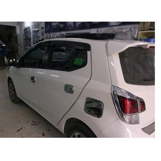 Vè che mưa xe WIGO 2023 2024 2025 Bộ 4 chi tiết màu đen.