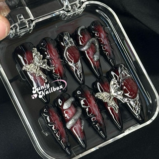 Nailbox thiết kế thủ công móng tay giả rắn bạc tông đỏ cực sang cho phái nữ mã 524
