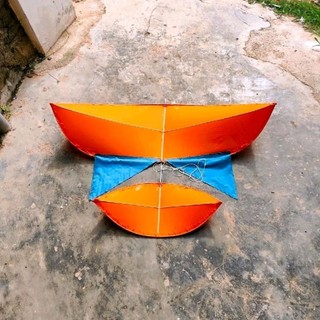 Diều mẹ bồng con 1m làm từ cap quang và vải chống nước