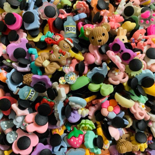  2 cặp Charm nhựa cứng gắn dép crocs sticker trang trí dép cross siêu xinh mẫu mix ngẫu nhiên 