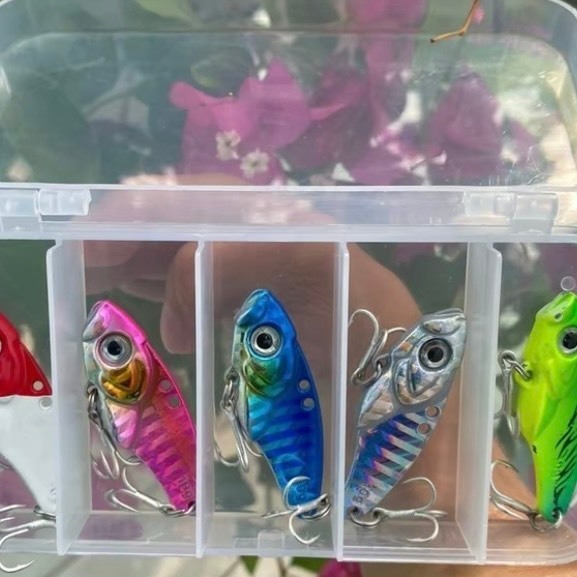 Mồi câu Lure cá sắt R45. Combo hộp mồi câu Lure gồm 5 con mồi cá sắt