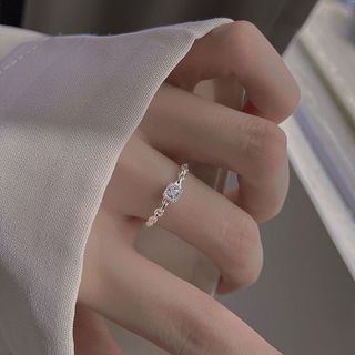  Nhẫn nam nữ vuông đính đá kim cương nhân tạo nữ 