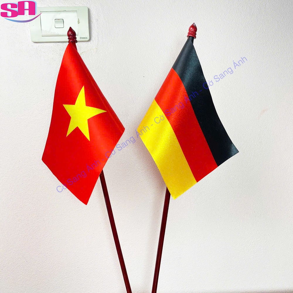 Cờ Để Bàn Đế gỗ Việt Nam - Đức