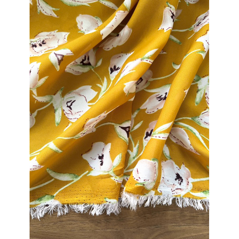 Vải voan lụa lóng chéo nền vàng hoa, vải may áo dài, vải may đầm