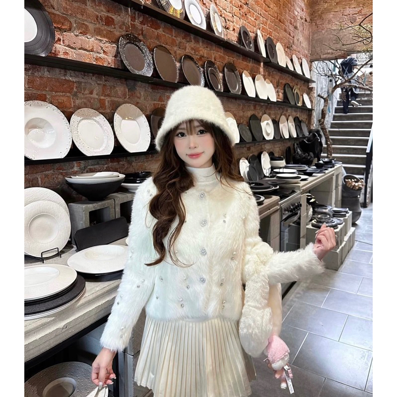 𝓫𝓾𝓷𝓷𝔂.𝓼𝓽𝓸𝓻𝓮•Cardigan lông thỏ ( Sẵn ) ảnh thật