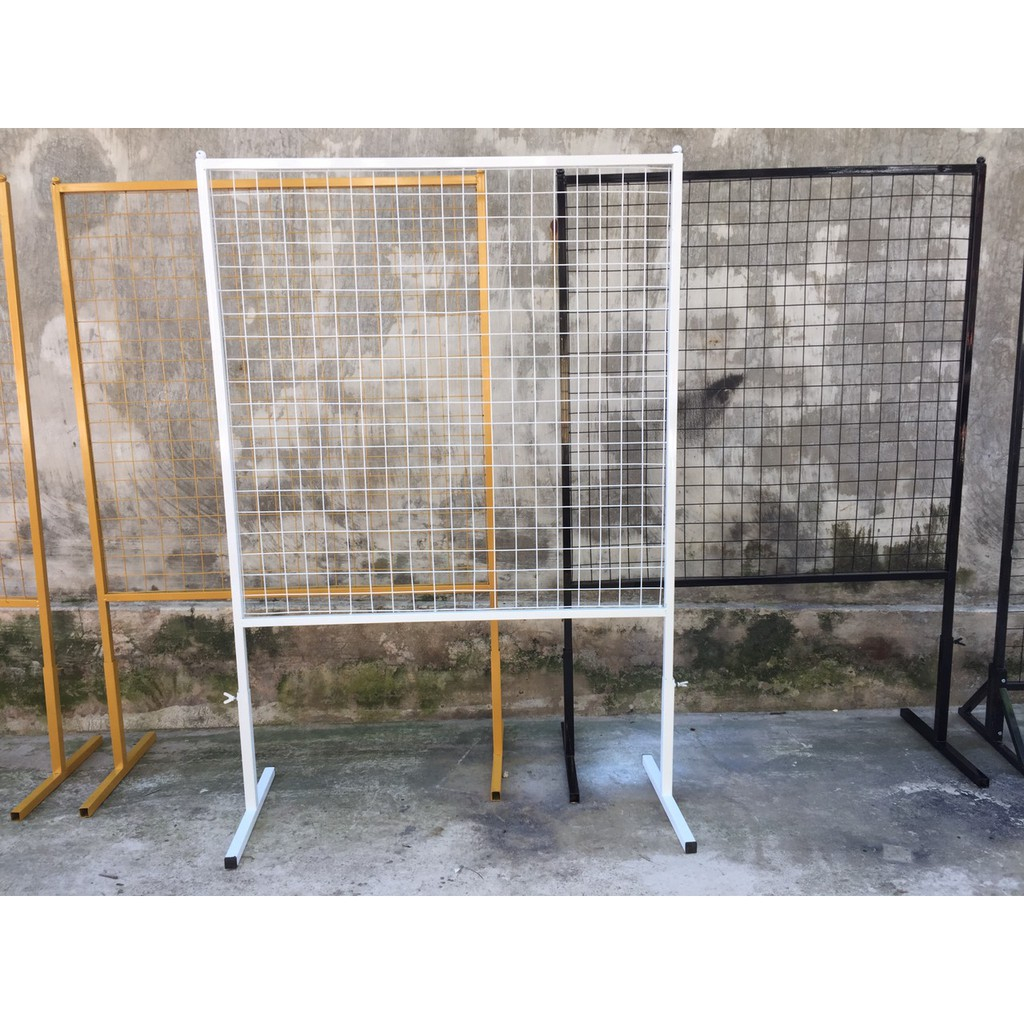 Kệ Lưới Có Chân Treo Phụ Kiện