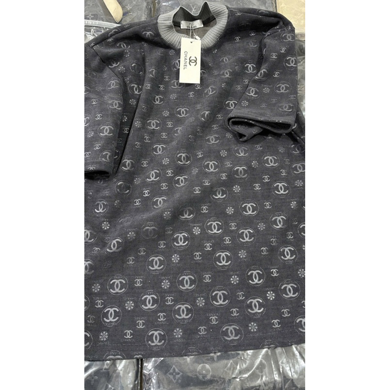 Áo dập  nổi nhung chaneo, LV  cổ bo len hót