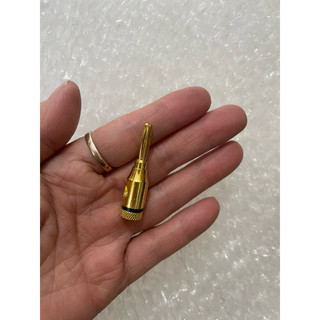 Rắc bắp chuối cắm loa