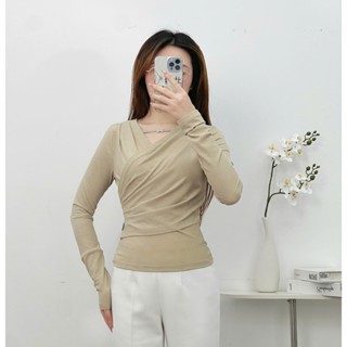 Áo Thun CCHAT Kiểu Maya Xếp Ly Sườn Hiện Đại Chất Liệu Cao Cấp 24TDC2023OT