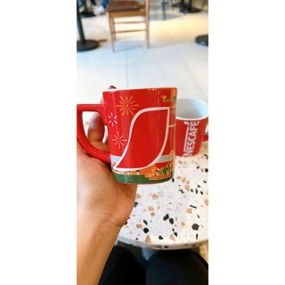 LY SỨ CÓ QUAI HỌA TIẾT