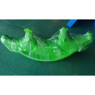 đồ chơi bập bênh nhựa đúc chắc chắn