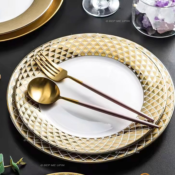 Đĩa tròn sứ họa tiết kim cương mạ vàng to 23cm 26cm