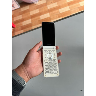 Điện thoại nắp gập Samsung Folder 2