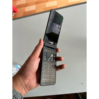 Điện thoại nắp gập Samsung Folder 2