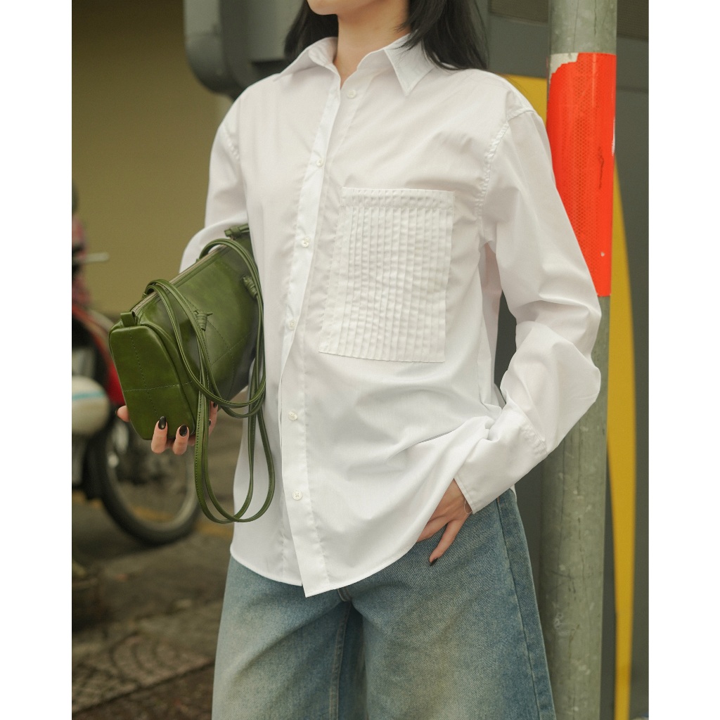 Áo Sơ Mi Cách Điệu Túi Xếp Ly | Purely Timeless Shirt in White | White On Denim