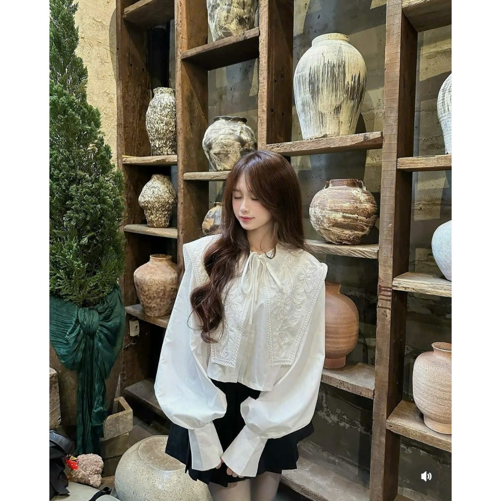 (A.08) Set Áo Sơ Mi Cách Điệu Phối Ren Đáp Thắt Nơ Cổ Mix Chân Váy Kaki Chéo Xếp Ly Style Tiểu Thư Lollaye | BigBuy360 - bigbuy360.vn