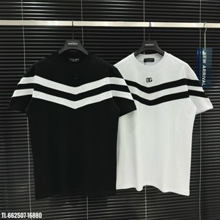 Áo khoác bò có mũ nam nữ D/S/Q denim xanh bạc vảy sơn phối ghép nỉ xám in chữ mũ 2 lớp boy phố hot nhất 2025