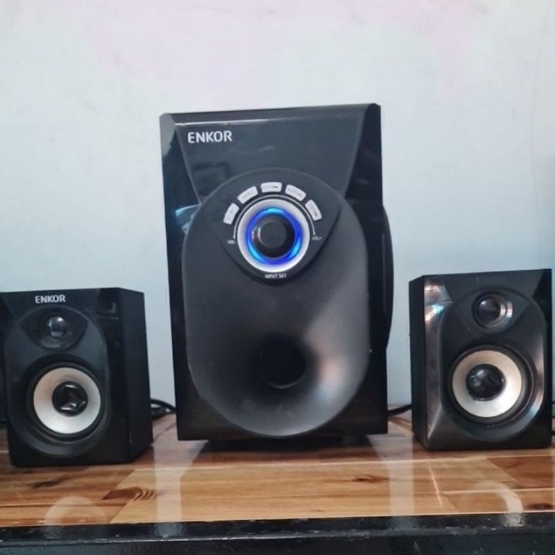 BỘ LOA VI TÍNH 2.1 ENKOR model: R-228, CÓ BLUETOOTH ZIN , USB, FM,  THẺ NHỚ, hàng đã qua sử dụng