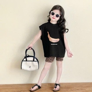 Set đồ bé gái áo thun form rộng in hình chuối + quần short da báo cá tính, đồ bộ bé gái hot trend