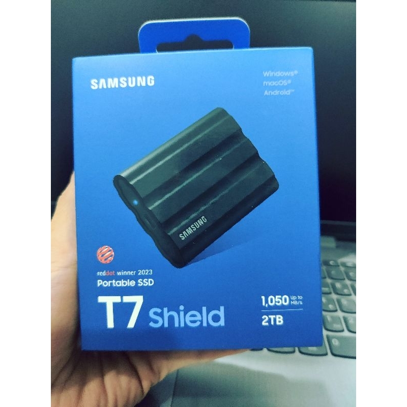 Ổ cứng di động SSD Samsung T7 Shield 1TB / Shield 2TB USB3.2 Gen2 - bảo hành 36 tháng