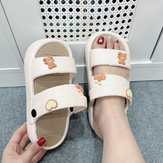 Dép Sandal nữ - Dép sandal đế cao kèm sticker Gấu xinh
