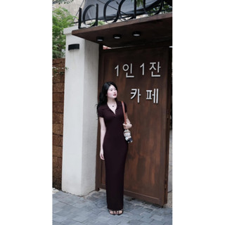 ĐẦM LEN THUN ÔM BODY DÁNG DÀI CỔ POLO MÀU ĐỎ BURGUNDY TAY NGẮN CO DÃN 4 CHIỀU SIÊU THOẢI MÁI PHONG CÁCH BASIC