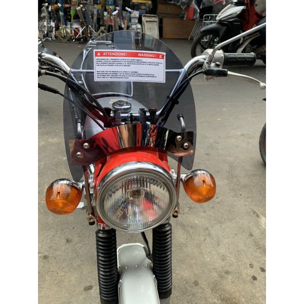 Kính Chắn Gió CL50