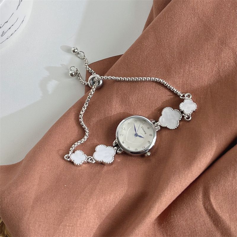 [🔥 Hàng Sẵn] Đồng hồ mặt ngoc dây rút bốn lá dành cho nữ, đồng hồ thời trang đeo tay nhỏ tinh tế ponnie | BigBuy360 - bigbuy360.vn