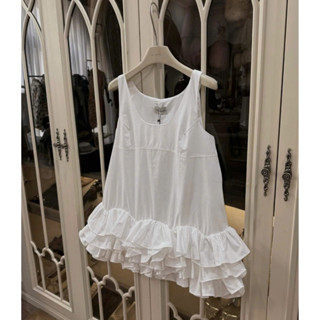 Đầm Trắng Dáng Suông Bèo Tầng Sát Nách – Váy Babydoll Form Rộng Nữ Tính, Dễ Thương, Mặc Nhà Đi Chơi