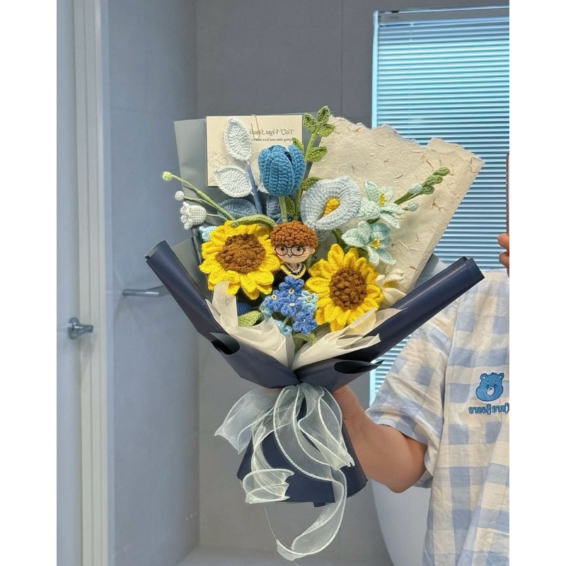 Bó hoa cử nhân tone xanh siu sang