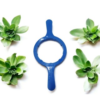 Cây mở nắp bình phi 110.Nhựa