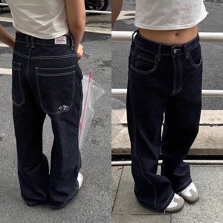   sẵn  Quần jean ống suông màu đen viền chỉ trắng hoạ tiết thêu túi phía sau QJCT011 - Tiktik 