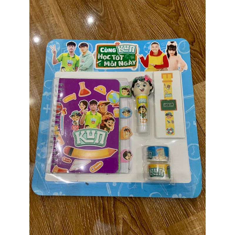 Thanh lý bộ đồ dùng học tập kun cho bé