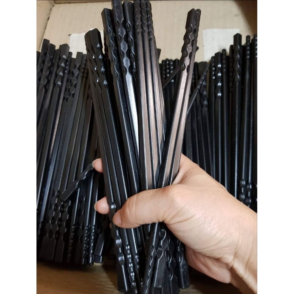 Combo 100 đôi đũa nhựa phíp đen cao cấp, kháng khuẩn, chịu nhiệt độ tốt