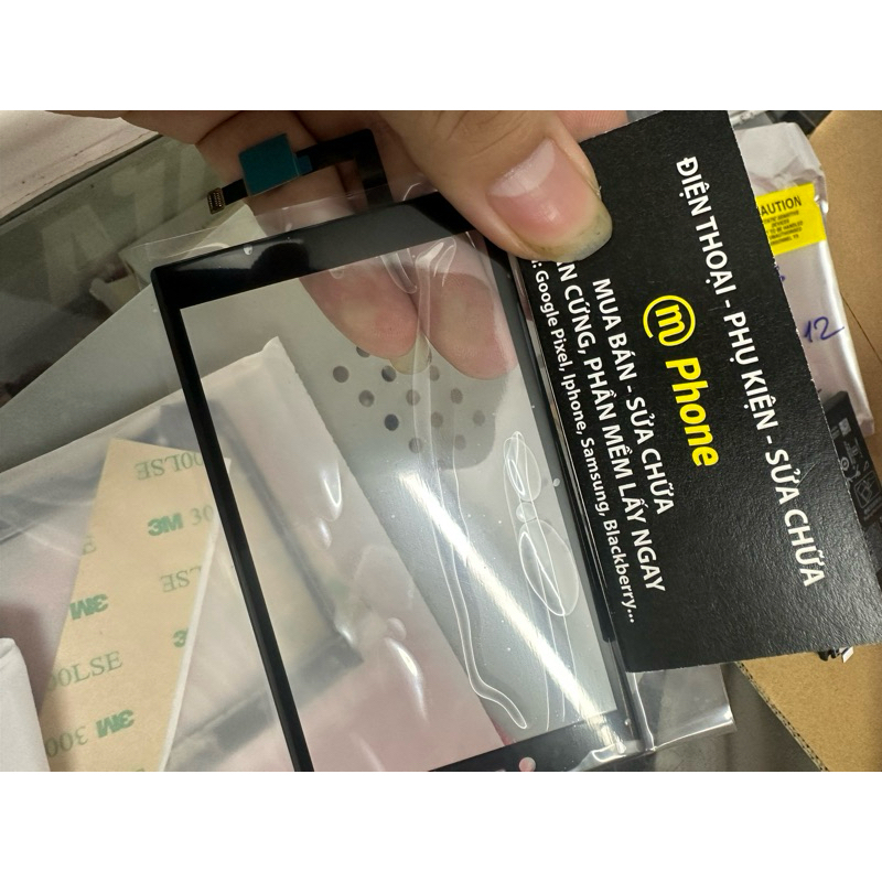 Cảm ứng unihertz titan slim