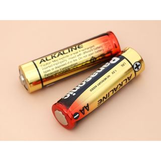 Pin Kiềm Akaline Deli/ Panasonic/ Pin Con Thỏ Vỉ 2 Viên/ 4 Viên Mạnh Mẽ, Tiện Lợi Nguồn Điện Dồi Dào