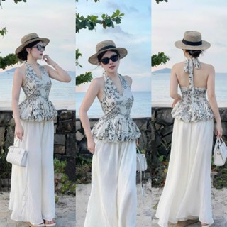  Set bộ nữ áo cột dây cổ yếm hở lưng chất mango họa tiết hoa đen mocking sau phối quần suông chất đũi vân mây nhẹ nhàng 