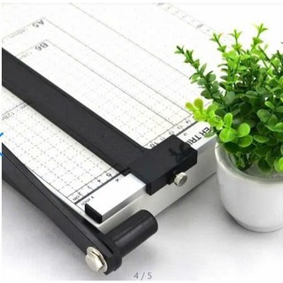 Bàn cắt giấy A4 Deli 8014