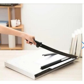 Bàn cắt giấy A3 Deli 8012