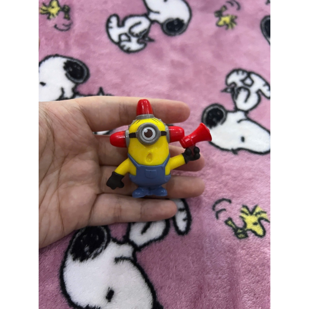 [ New 90% ] Mô Hình Đồ Chơi Minions Lính Cứu Hỏa McDonald Happy Meals.