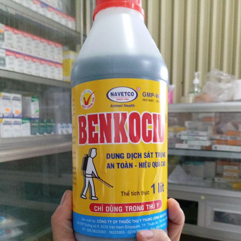 Sát trùng chuồng trại : Benkocid(1 lít).
